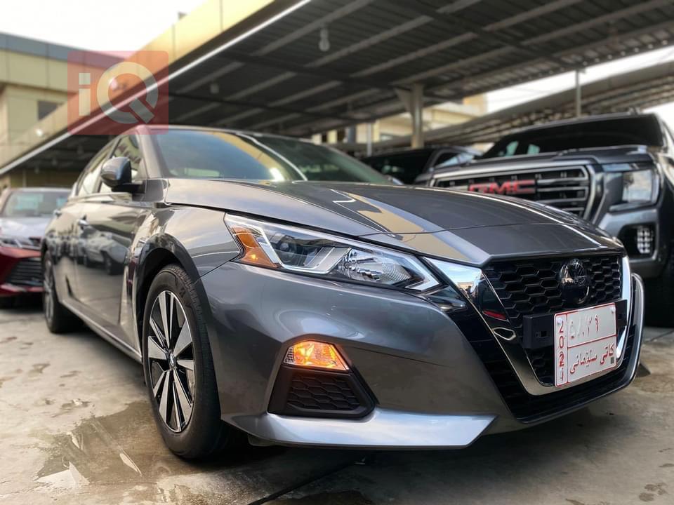 نيسان ألتيما